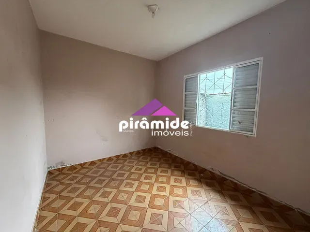 Casa 3 quartos e 1 banheiro, à venda, no bairro Cidade Morumbi em São José dos Campos