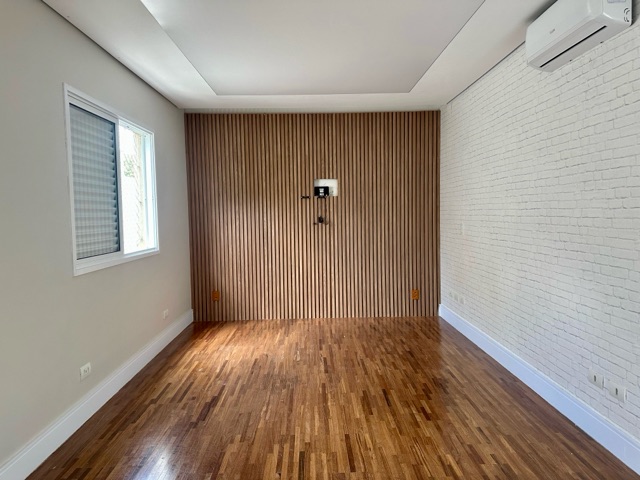 Casa com 500m² 4 quartos e 5 banheiros, à venda, no bairro Tamboré em Santana de Parnaíba