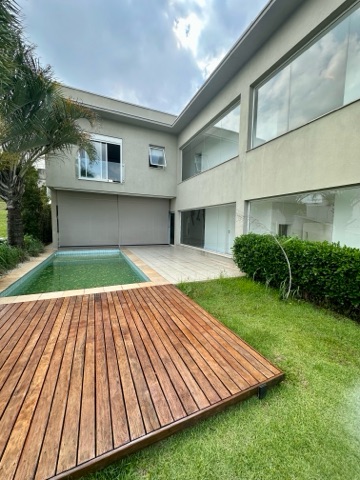 Casa com 500m² 4 quartos e 5 banheiros, à venda, no bairro Tamboré em Santana de Parnaíba