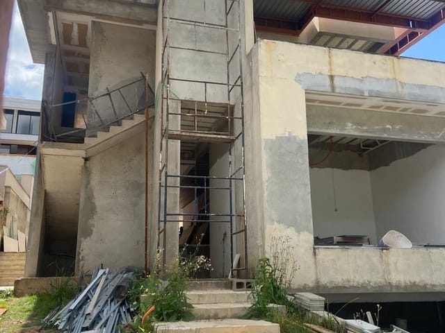 Casa com 490m² 4 quartos e 7 banheiros, à venda, no bairro Alphaville em Santana de Parnaíba