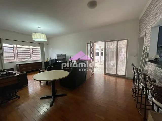 Casa com 450m² 5 quartos e 3 banheiros, à venda, no bairro Jardim Esplanada II em São José dos Campos