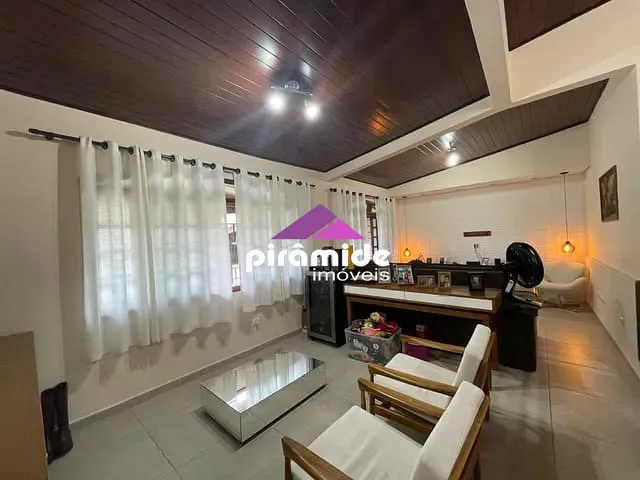 Casa com 380m² 3 quartos e 3 banheiros, à venda, no bairro Jardim Esplanada em São José dos Campos