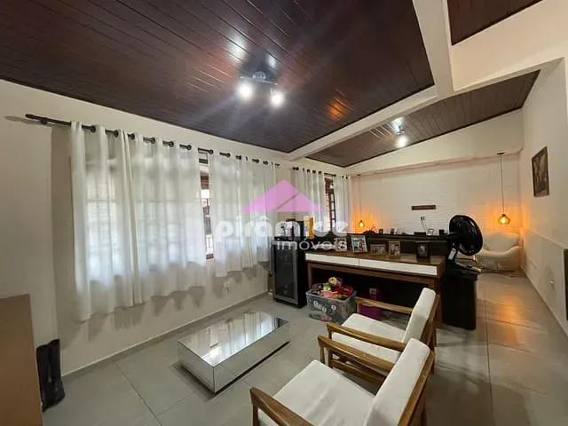 Casa com 380m² 3 quartos e 3 banheiros, à venda, no bairro Jardim Esplanada em São José dos Campos