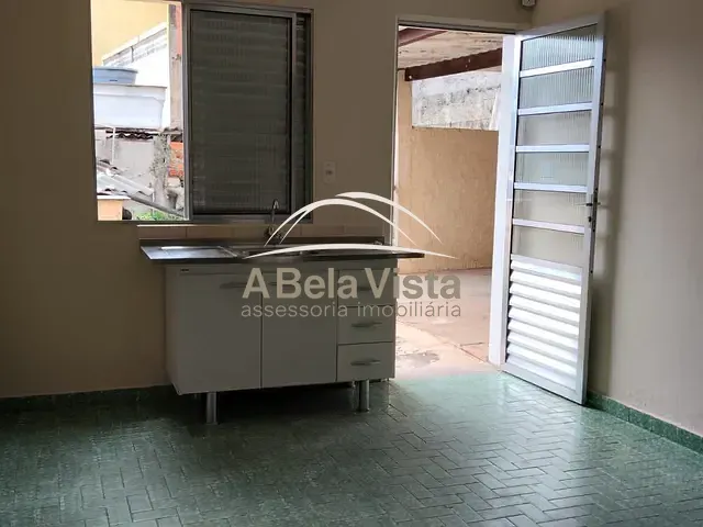 Casa 1 quarto e 2 banheiros, para alugar, no bairro Jaguaribe em Osasco
