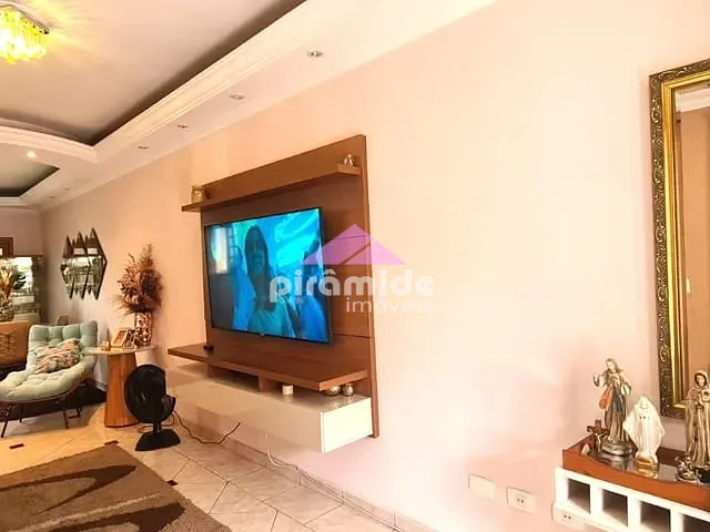 Casa 4 quartos e 3 banheiros, à venda, no bairro Vila Tatetuba em São José dos Campos