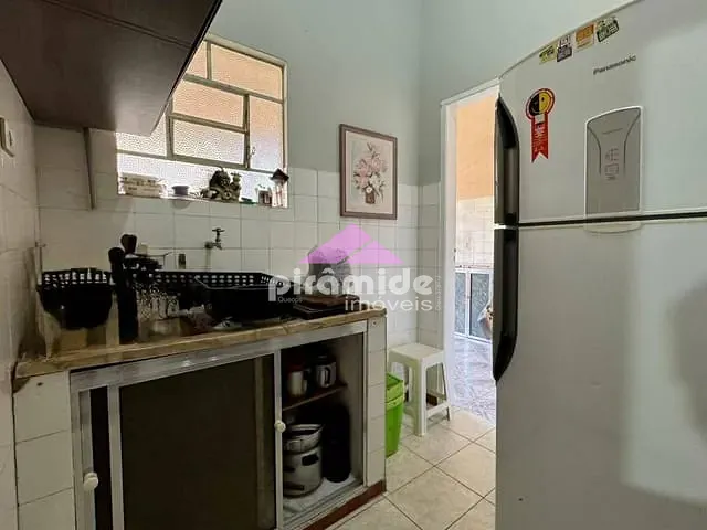 Casa com 67m² 1 quarto e 1 banheiro, à venda, no bairro Capricórnio I em Caraguatatuba