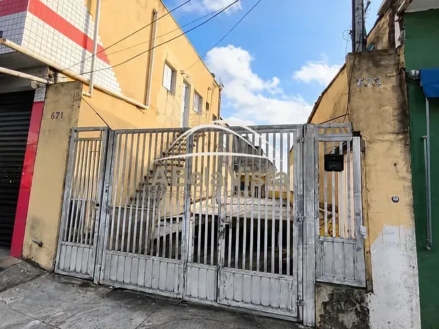 Casa com 50m² 2 quartos e 1 banheiro, para alugar, no bairro Padroeira em Osasco