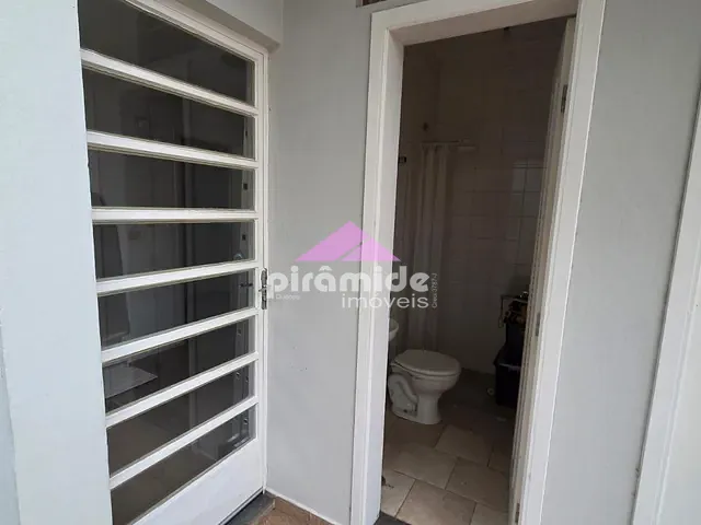 Casa 4 quartos e 5 banheiros, à venda, no bairro Urbanova III em São José dos Campos