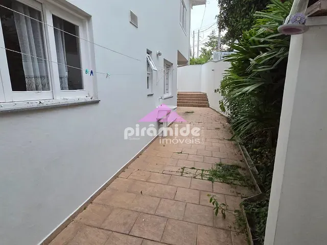 Casa 4 quartos e 5 banheiros, à venda, no bairro Urbanova III em São José dos Campos