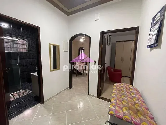 Casa com 275m² 3 quartos e 2 banheiros, à venda, no bairro Bosque dos Eucaliptos em São José dos Campos