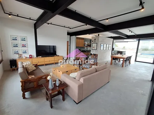 Casa 3 quartos e 5 banheiros, à venda, no bairro Urbanova em São José dos Campos