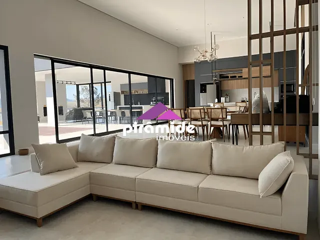 Casa com 1500m² 3 quartos e 4 banheiros, à venda, no bairro Vilagio Paraibuna em Paraibuna