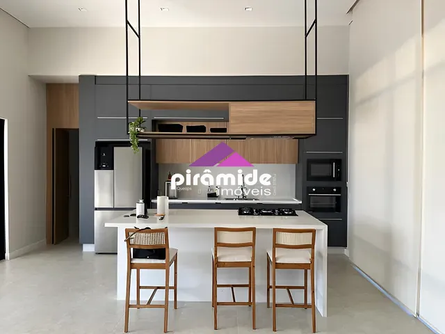 Casa com 1500m² 3 quartos e 4 banheiros, à venda, no bairro Vilagio Paraibuna em Paraibuna