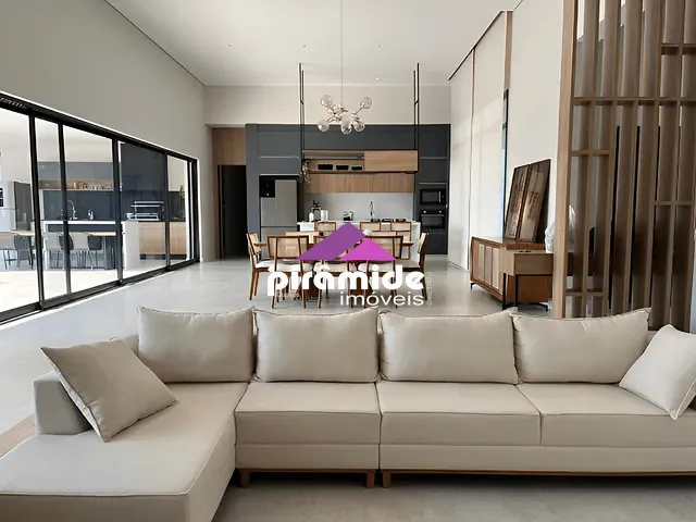 Casa com 1500m² 3 quartos e 4 banheiros, à venda, no bairro Vilagio Paraibuna em Paraibuna