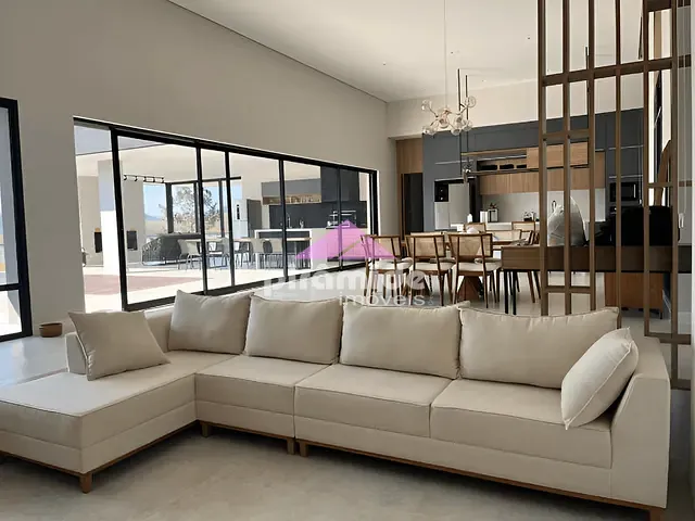 Casa com 1500m² 3 quartos e 4 banheiros, à venda, no bairro Vilagio Paraibuna em Paraibuna