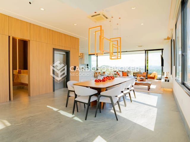 Casa com 490m² 2 quartos e 5 banheiros, à venda, no bairro Alphaville em Santana de Parnaíba