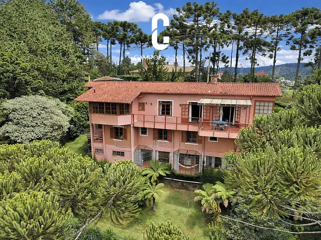 Casa com 2526m² 4 quartos e 6 banheiros, à venda, no bairro Vila Simonsen em Campos do Jordão