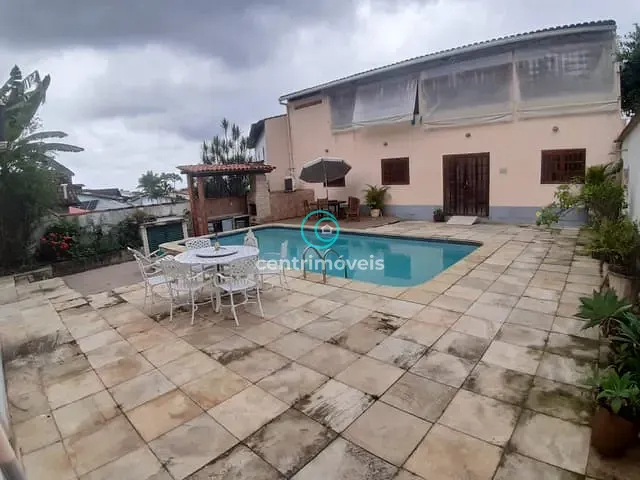 Casa 3 quartos e 3 banheiros, à venda, no bairro Freguesia (Jacarepaguá) em Rio de Janeiro