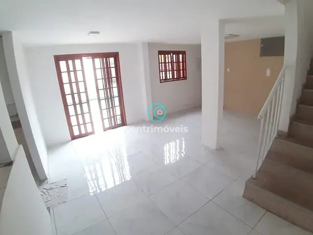 Casa 3 quartos e 3 banheiros, à venda, no bairro Freguesia (Jacarepaguá) em Rio de Janeiro