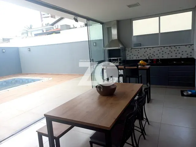 Casa com 360m² 3 quartos e 4 banheiros, à venda, no bairro Residencial Villaggio III em Bauru