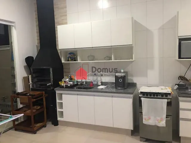 Casa com 258m² 3 quartos e 3 banheiros, à venda, no bairro Borba em Pindamonhangaba