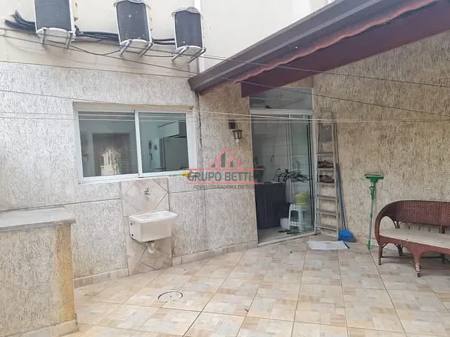 Casa 3 quartos e 2 banheiros, à venda, no bairro Jardim Regina Alice em Barueri