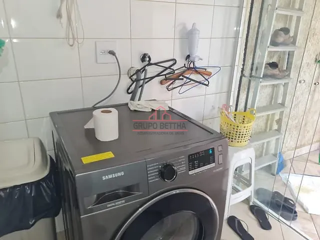 Casa 3 quartos e 2 banheiros, à venda, no bairro Jardim Regina Alice em Barueri