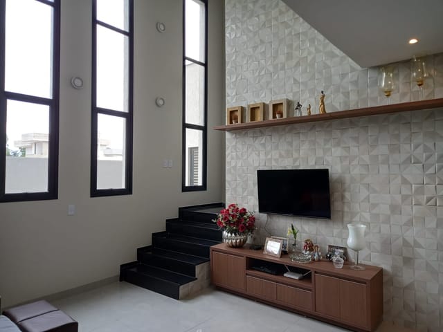 Casa em Condominio com 342m² 4 quartos e 5 banheiros, à venda, no bairro Residencial Parqville Jacarandá em Aparecida de Goiânia