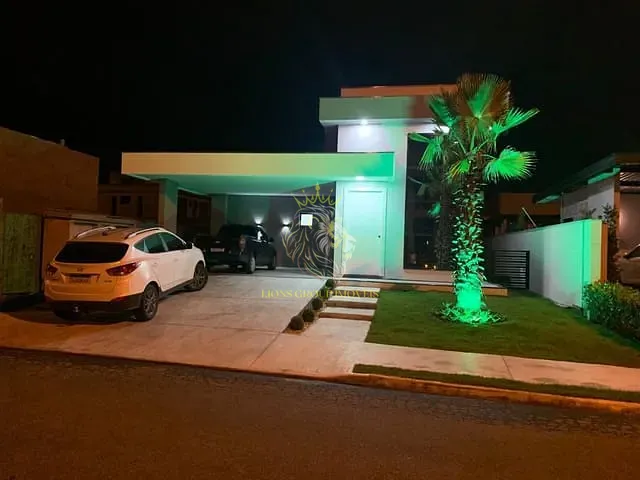 Casa 3 quartos e 5 banheiros, à venda, no bairro Santa Regina em Camboriú