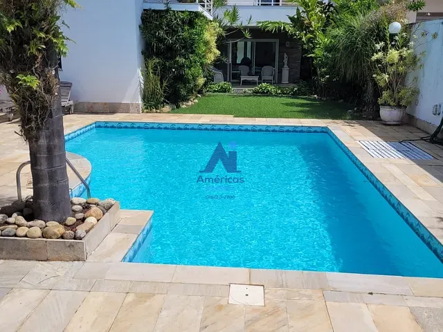 Casa com 660m² 4 quartos e 5 banheiros, à venda, no bairro Barra da Tijuca em Rio de Janeiro