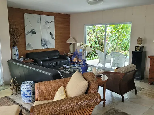 Casa com 660m² 4 quartos e 5 banheiros, à venda, no bairro Barra da Tijuca em Rio de Janeiro
