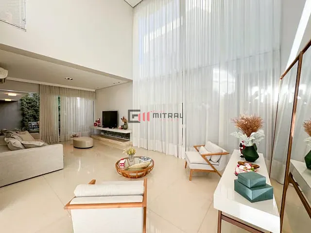 Casa com 300m² 4 quartos e 3 banheiros, à venda, no bairro Esperança em Londrina