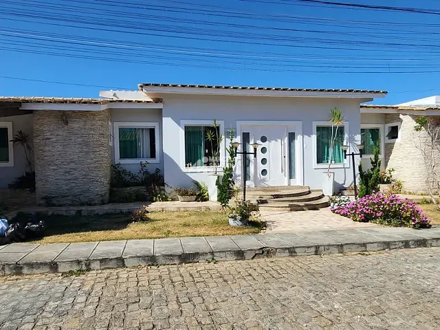 Casa 4 quartos e 2 banheiros, à venda, no bairro Recreio em Vitória da Conquista