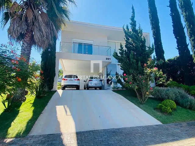 Casa com 1026m² 4 quartos e 6 banheiros, à venda, no bairro Condomínio Residencial Campos do Conde em Bragança Paulista