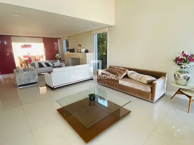 Casa com 1026m² 4 quartos e 6 banheiros, à venda, no bairro Condomínio Residencial Campos do Conde em Bragança Paulista