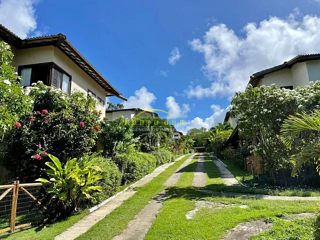 Casa 7 quartos e 9 banheiros, à venda, no bairro Açu da Torre, Mata de São João - BA em Mata de São João