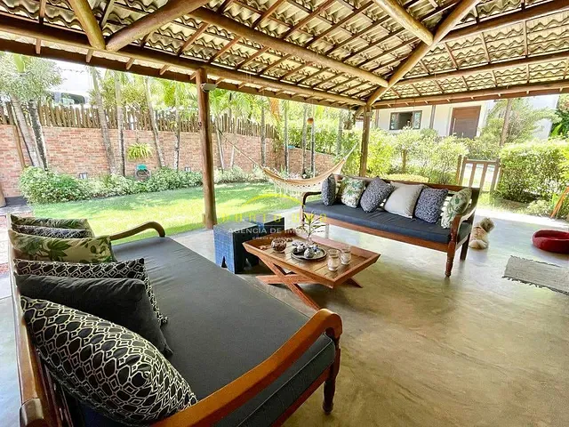 Casa 7 quartos e 9 banheiros, à venda, no bairro Açu da Torre, Mata de São João - BA em Mata de São João