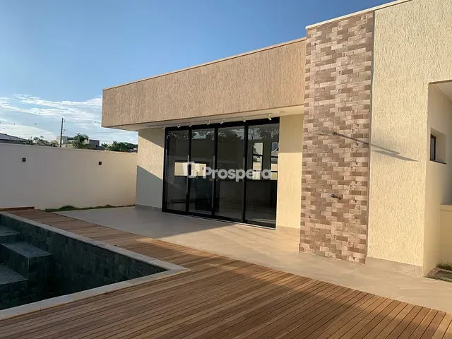 Casa com 382m² 3 quartos e 4 banheiros, à venda, no bairro Condomínio Residencial Gaudi em Anápolis