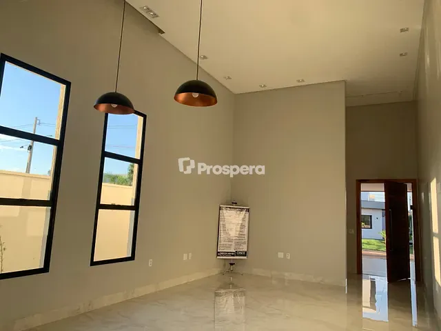 Casa com 382m² 3 quartos e 4 banheiros, à venda, no bairro Condomínio Residencial Gaudi em Anápolis