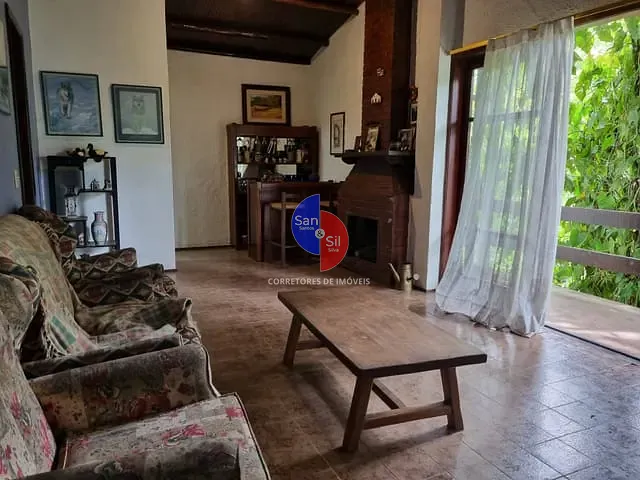 Casa com 420m² 3 quartos e 2 banheiros, à venda, no bairro Corujas em Guapimirim