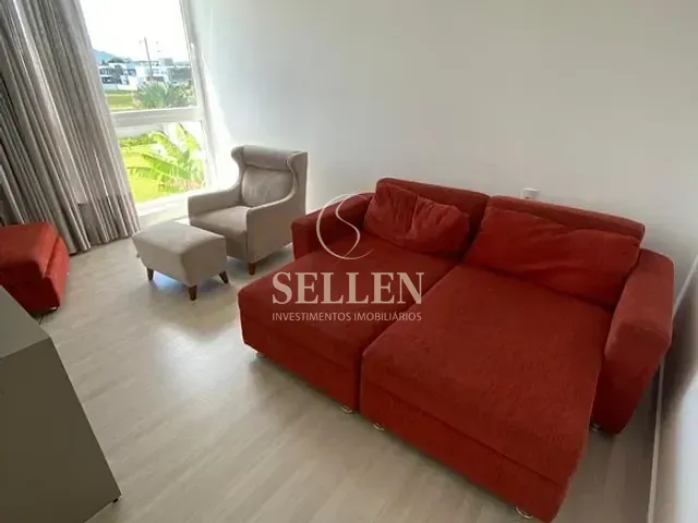 Casa com 335m² 3 quartos e 2 banheiros, à venda, no bairro Santa Regina em Camboriú