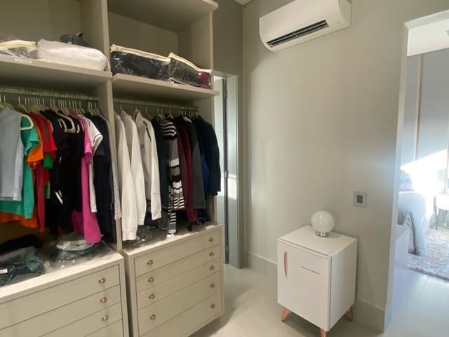 Casa com 723m² 4 quartos e 6 banheiros, à venda, no bairro MORADA DOS NOBRES em Cuiabá