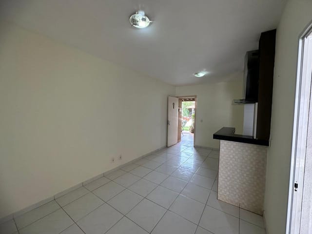 Casa 3 quartos e 1 banheiro, à venda, no bairro Jardim Gardênia em Goiânia