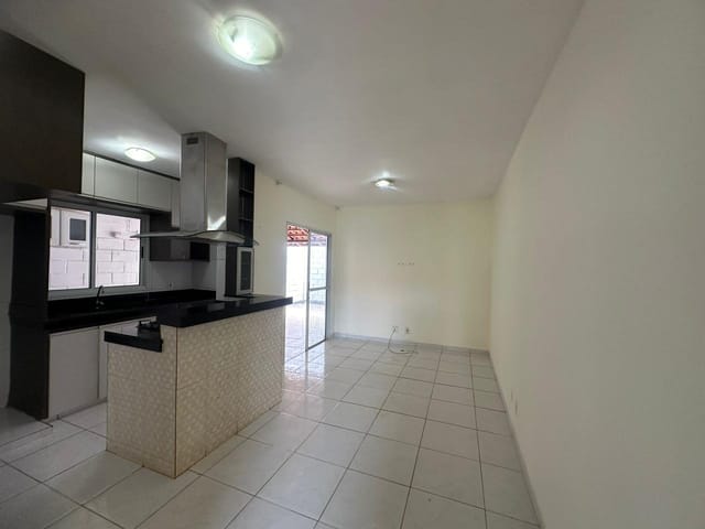 Casa 3 quartos e 1 banheiro, à venda, no bairro Jardim Gardênia em Goiânia