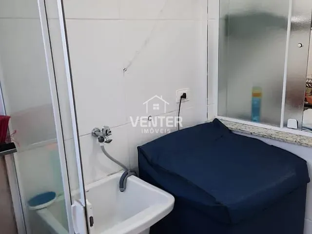 Casa 2 quartos e 2 banheiros, à venda, no bairro Jardim Jaraguá em Taubaté