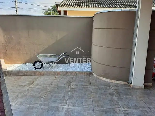 Casa 2 quartos e 2 banheiros, à venda, no bairro Jardim Jaraguá em Taubaté