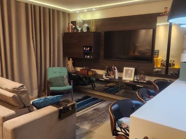 Casa com 222m² 3 quartos e 2 banheiros, para alugar, no bairro Jardim Colibri em Cotia