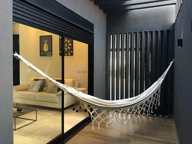 Casa com 380m² 3 quartos e 4 banheiros, à venda, no bairro Condomínio SetVillage em Campo Grande