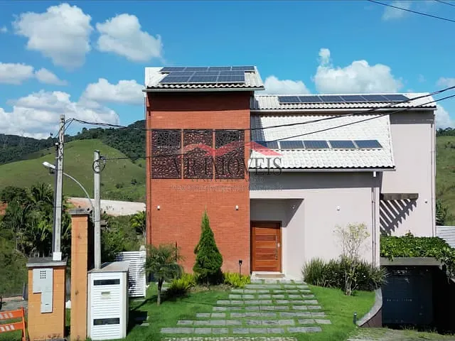Casa com 740m² 5 quartos e 6 banheiros, à venda, no bairro Casa de Pedra em Volta Redonda