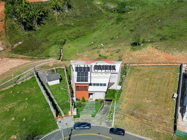 Casa com 740m² 5 quartos e 6 banheiros, à venda, no bairro Casa de Pedra em Volta Redonda